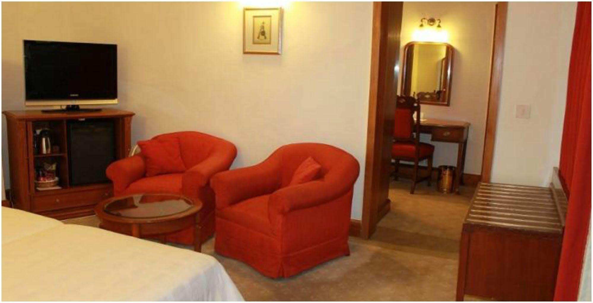 Clarkes Hotel, A Grand Heritage Since 1898 4*