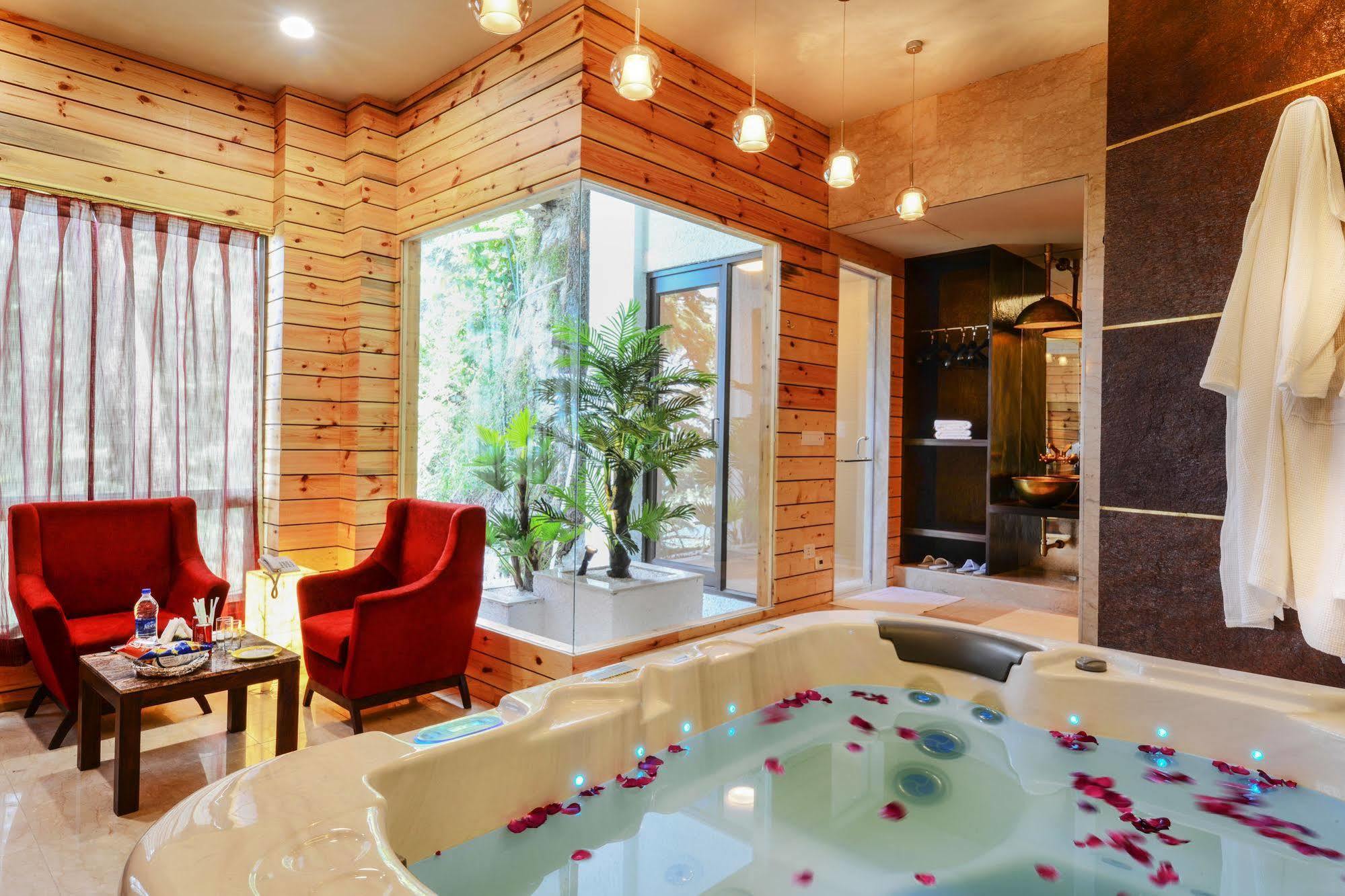 Honeymoon Hotel