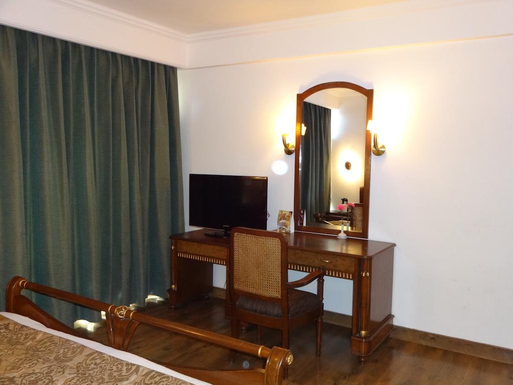 Combermere Hotel 4*
