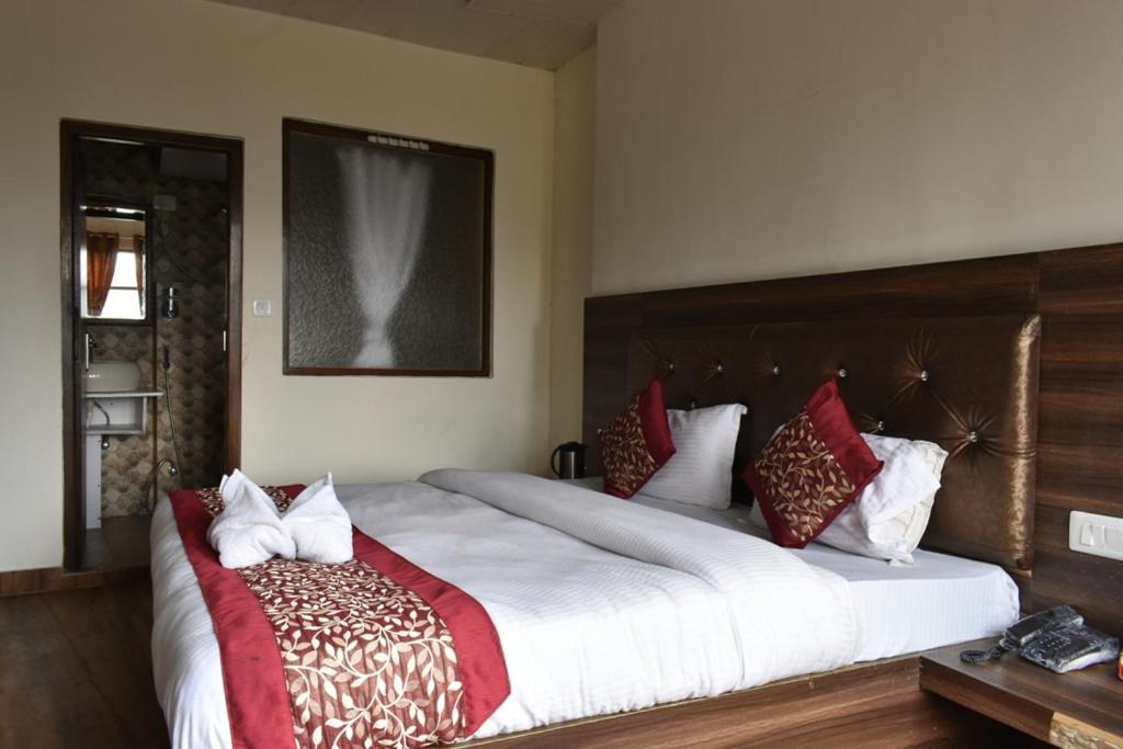 Royale 2* Shimla