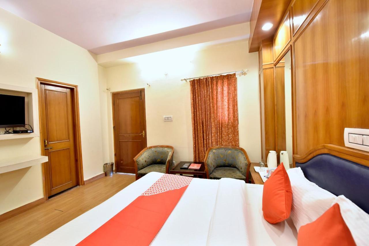 Hotel Oyo 5268 Himland East