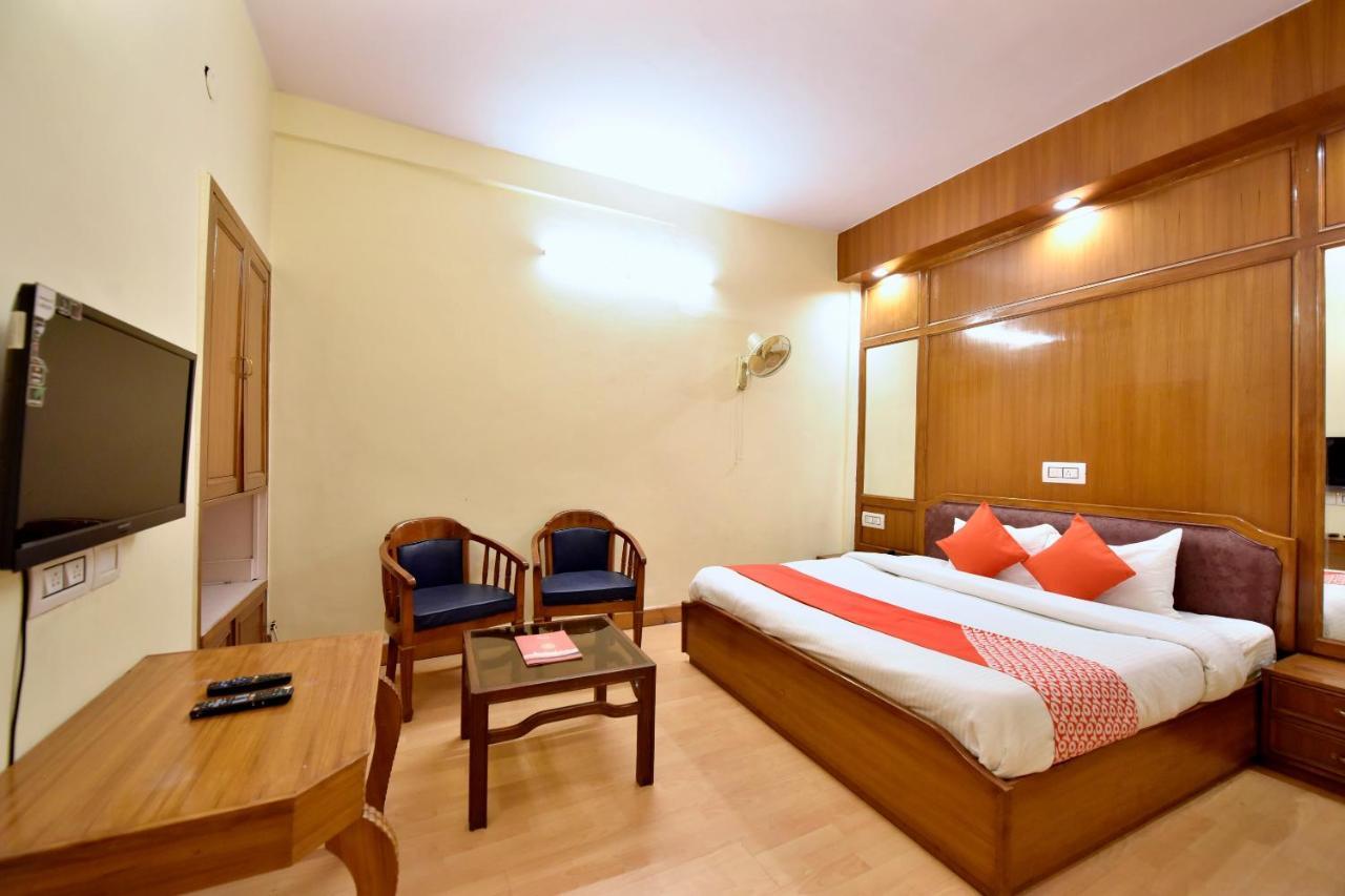 Hotel Oyo 5268 Himland East 3*