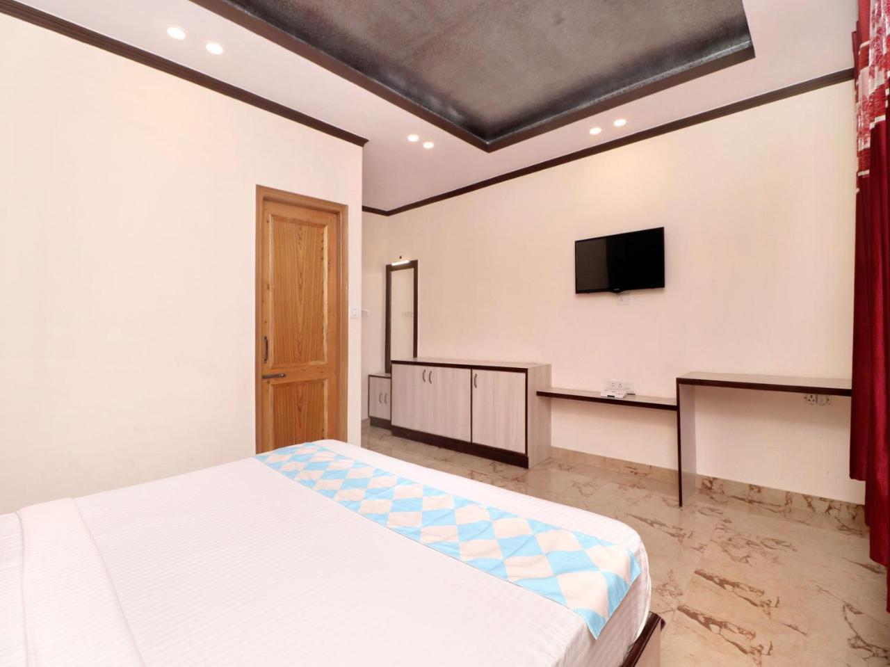 Oyo 19174 Delightful Dhalli Apartment Shimla
