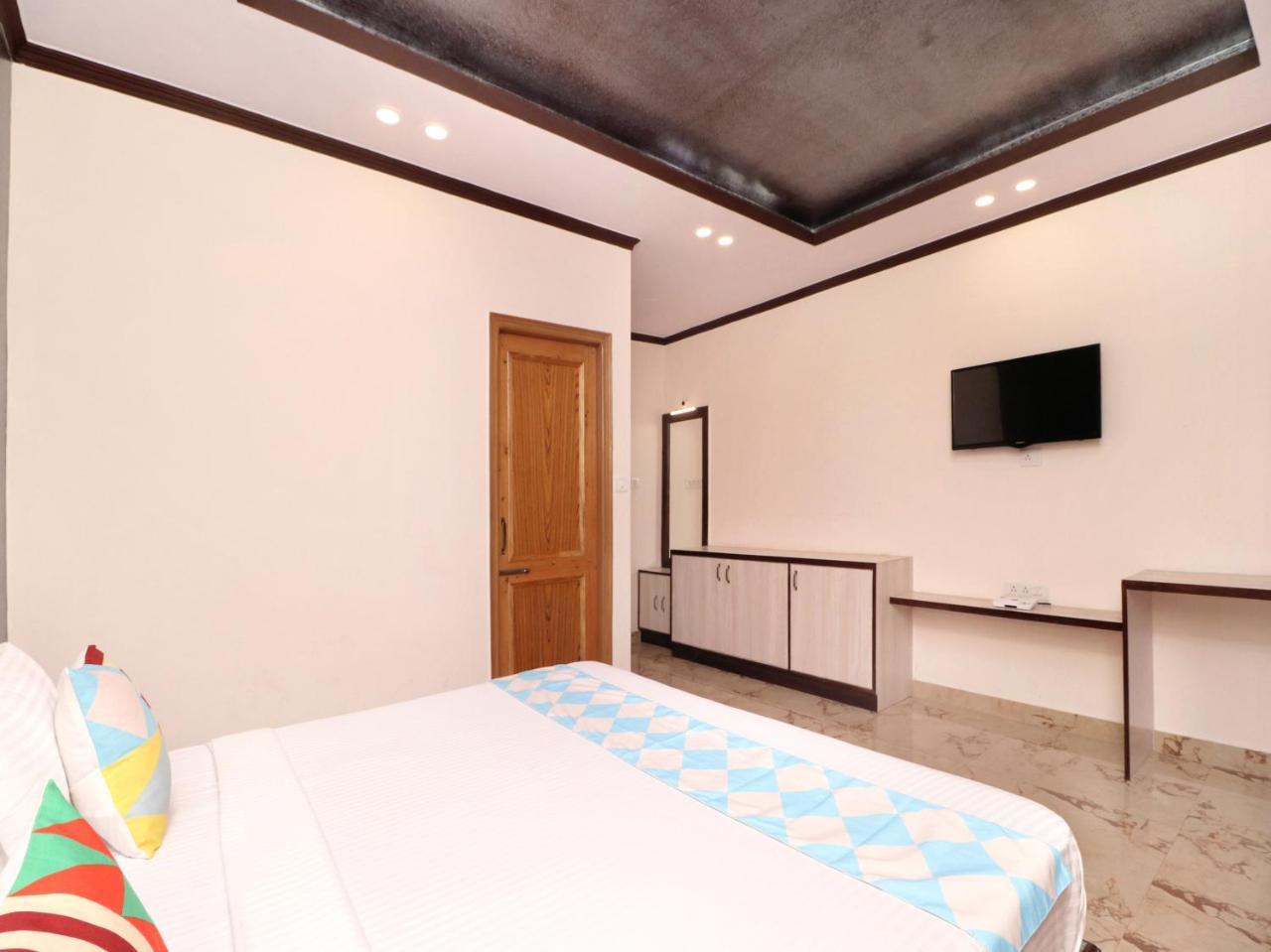 Oyo 19174 Delightful Dhalli