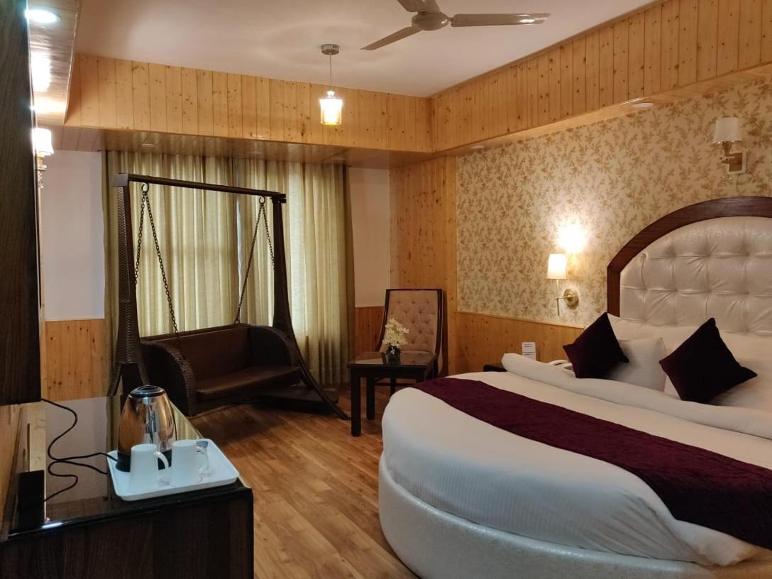 Hotel The Royal Regency