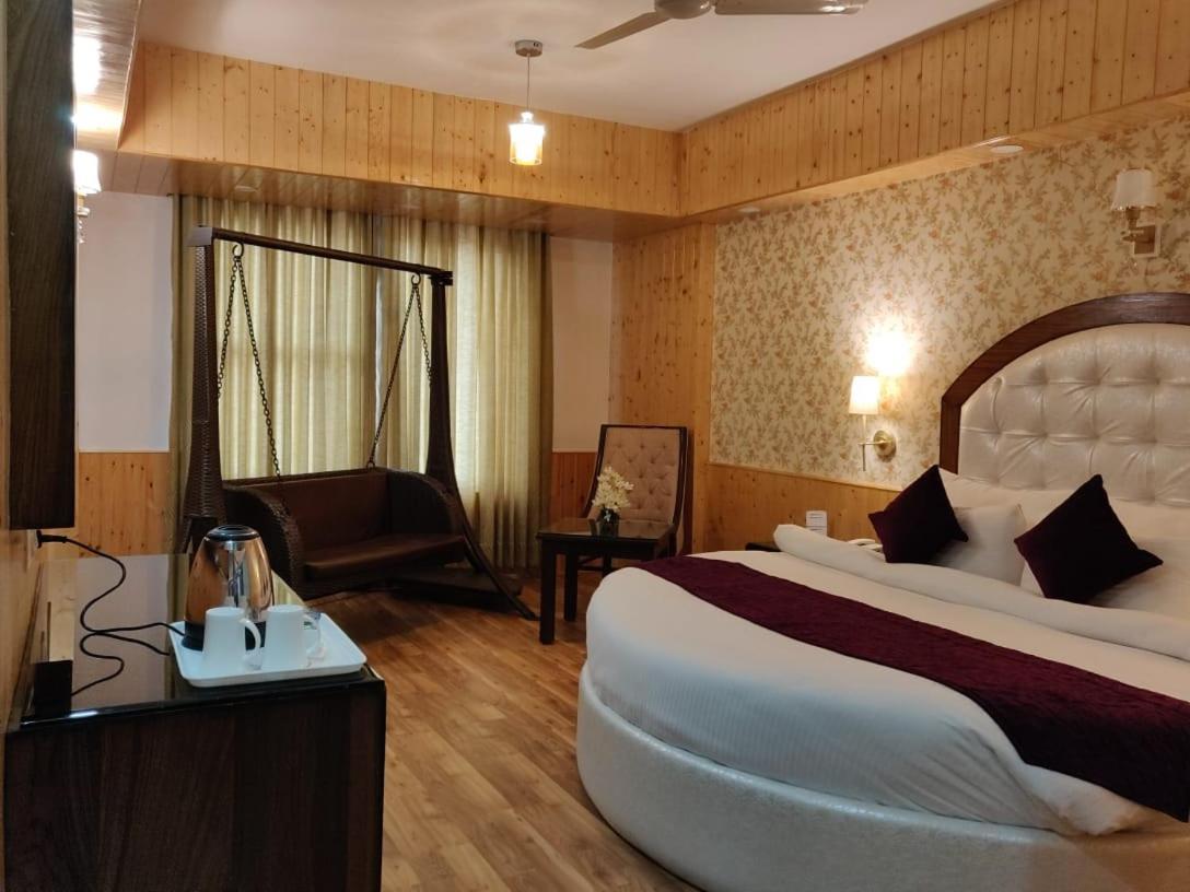The Royal Regency Hotel