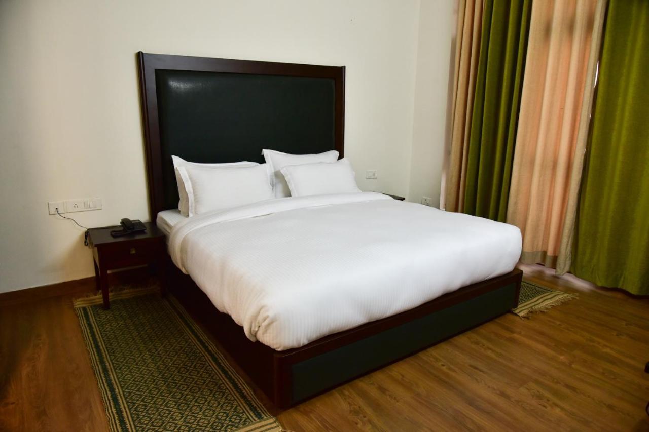 Resort Spangle Heights Shimla, And Residences Shimla