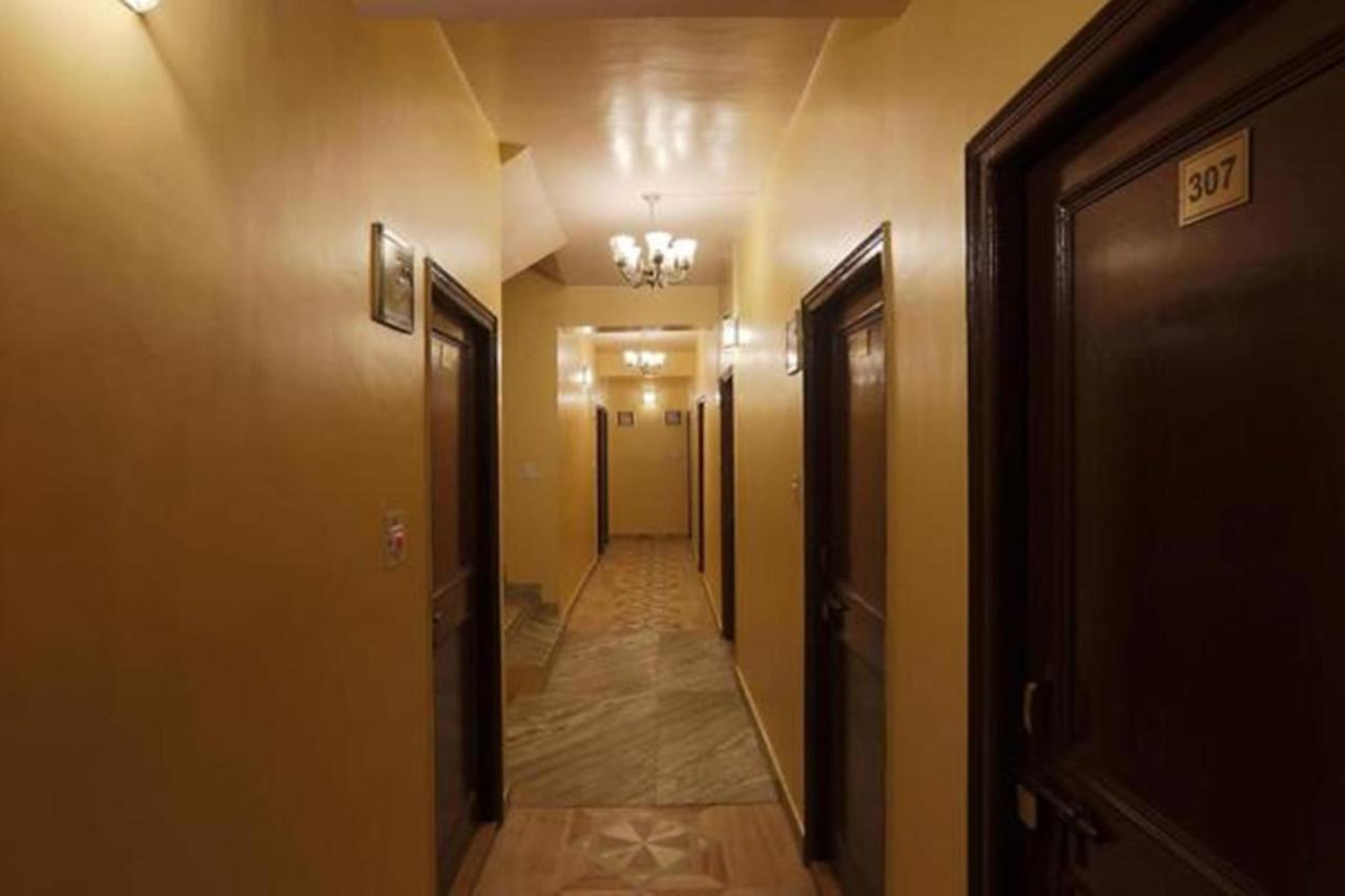 Hotel Harmony Purple Mall Road 3*