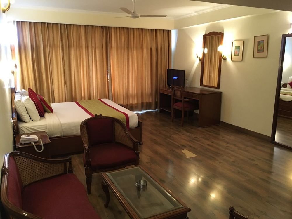Combermere Hotel 4*