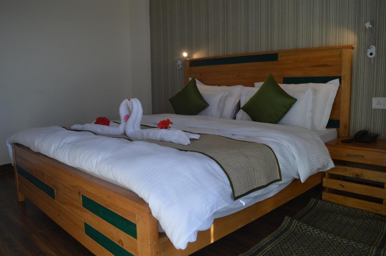 Spangle Heights Shimla, And Residences Resort Shimla