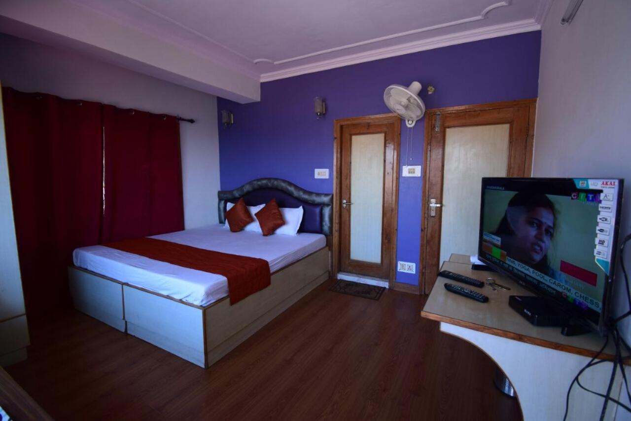 Prashant Hotel