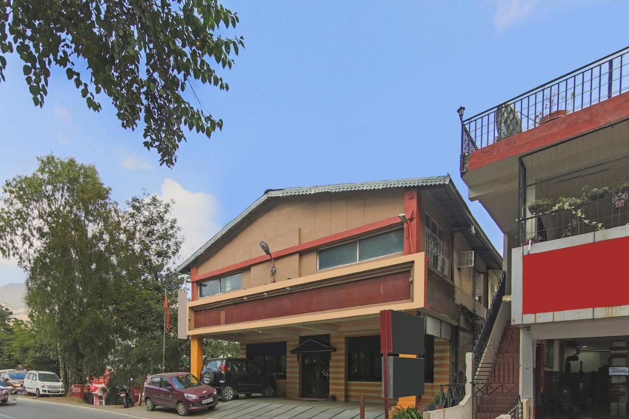 Oyo 22958 Ambusha Shimla