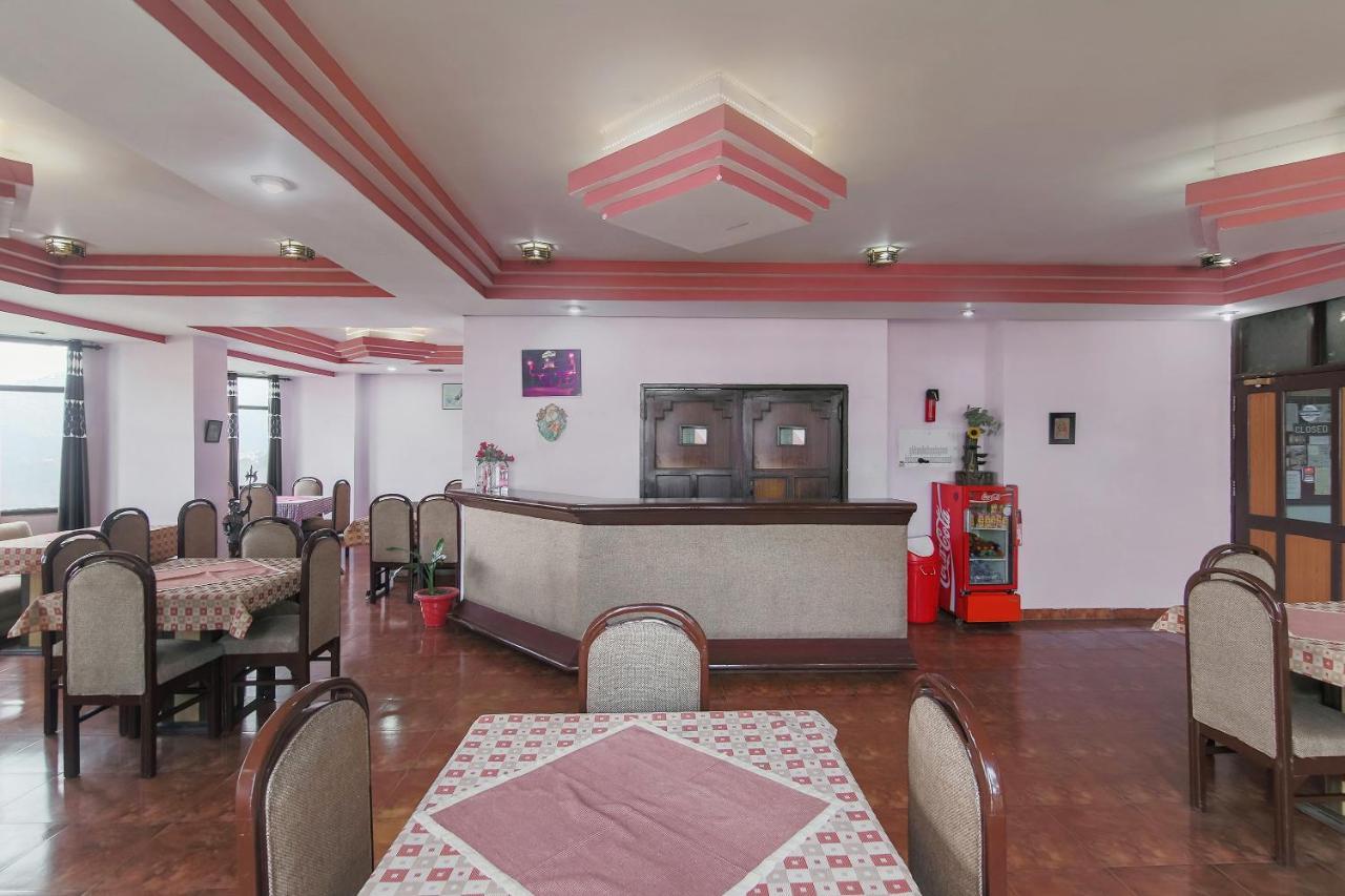 Oyo 22958 Ambusha Hotel 3*