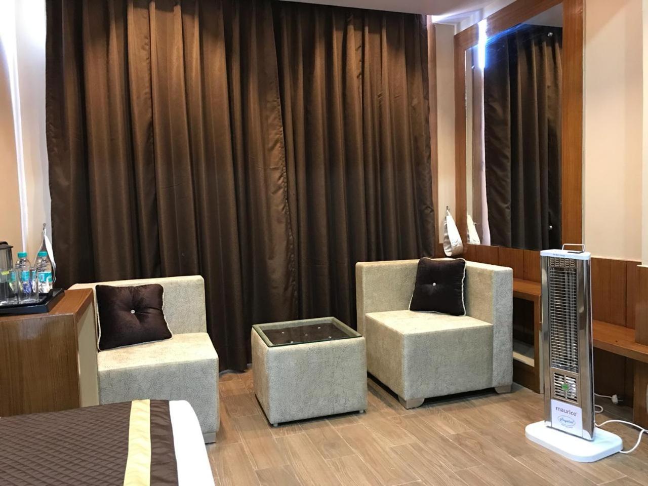 Ameera Hotel Shimla