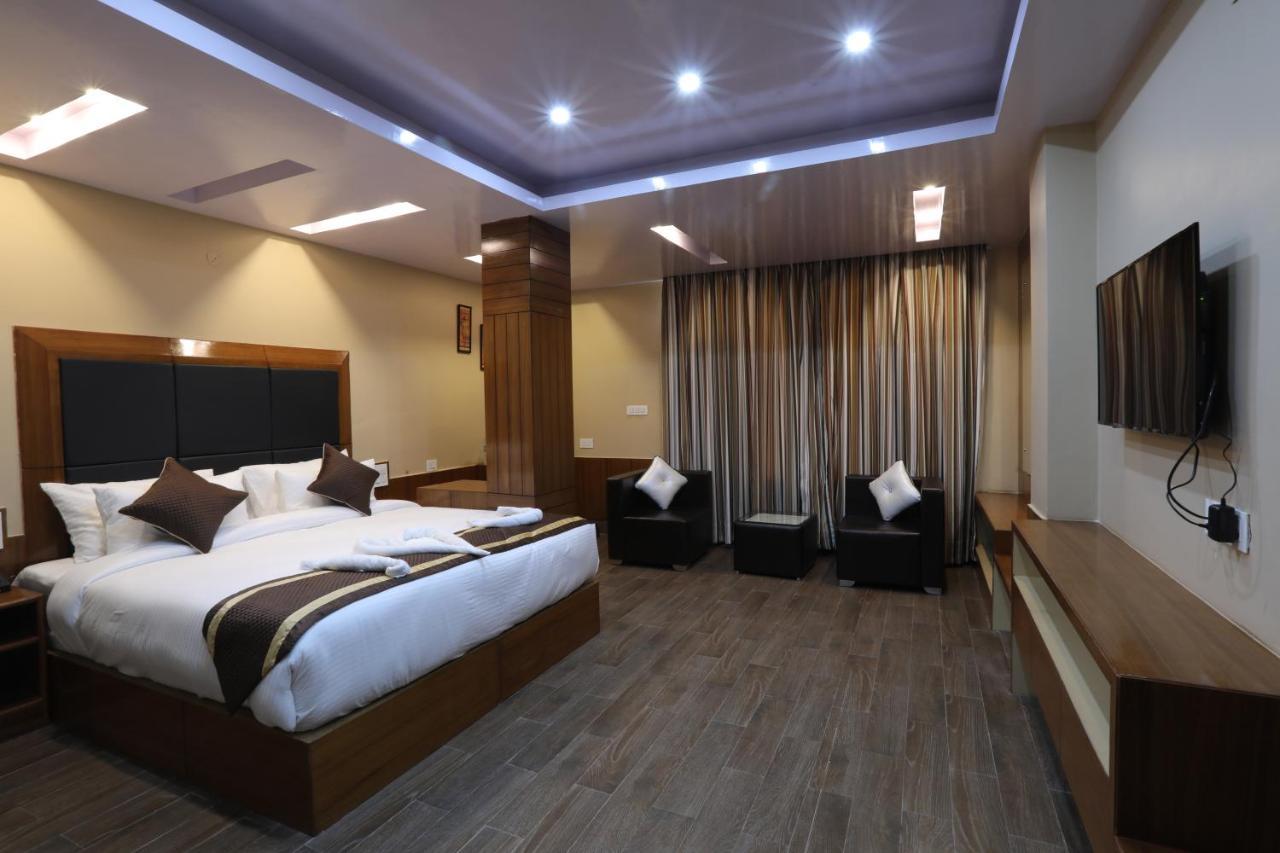 Ameera Hotel 3*