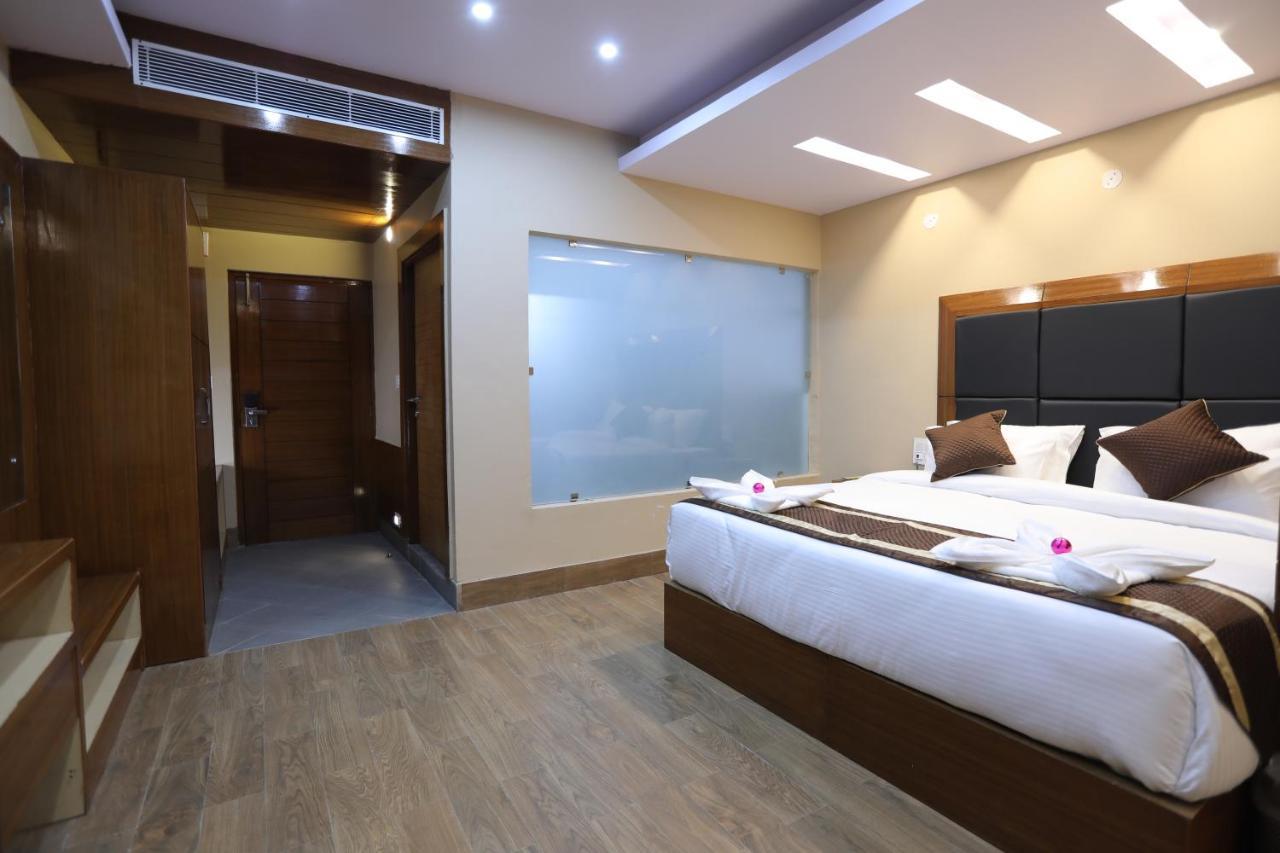 Ameera Hotel Shimla