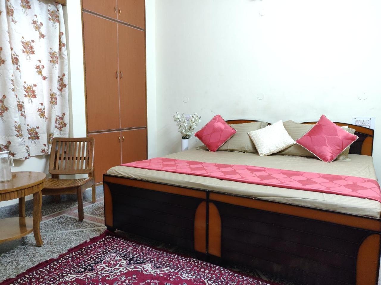 The Sharma Ashiana--holiday Bed & Breakfast Shimla