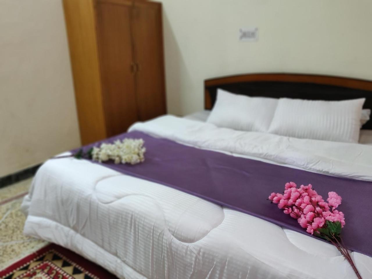Bed & Breakfast The Sharma Ashiana--holiday