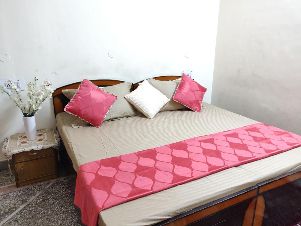 Bed & Breakfast The Sharma Ashiana--holiday *