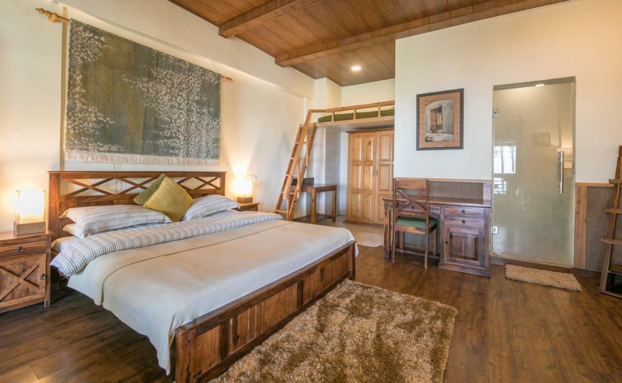Stayvista At The Corner House - Pet Friendly