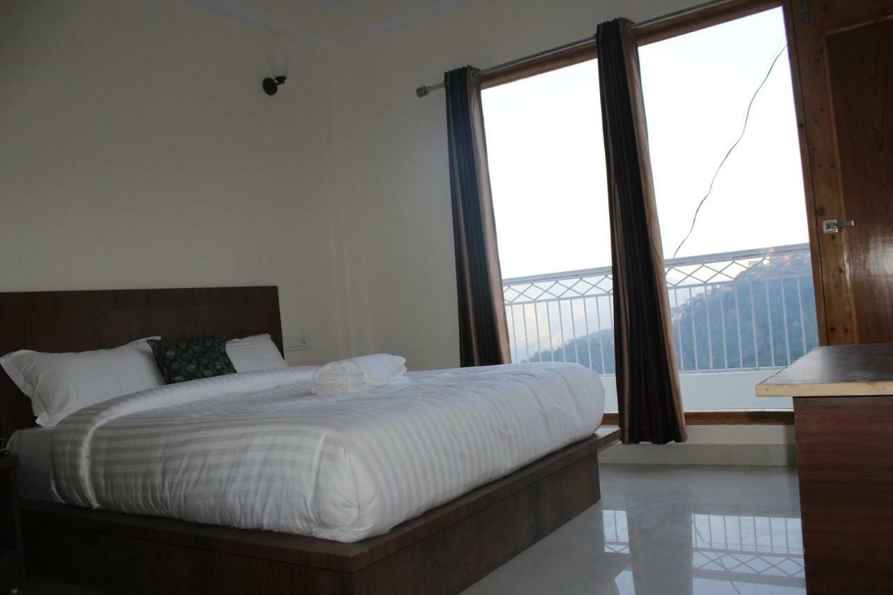 Hotel The Pine Residency