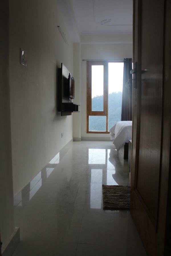 Hotel The Pine Residency