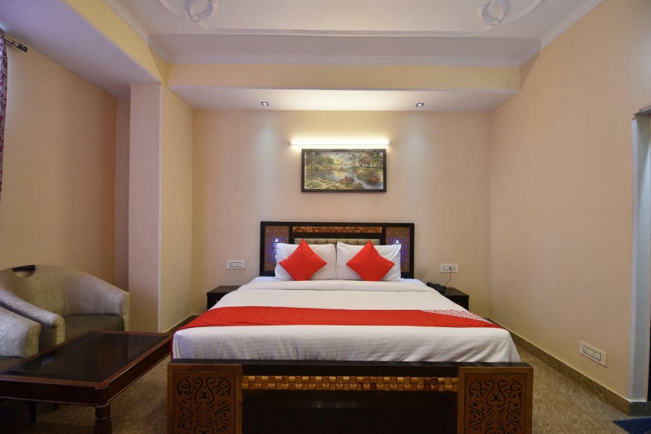 Oyo 10942 3* Shimla