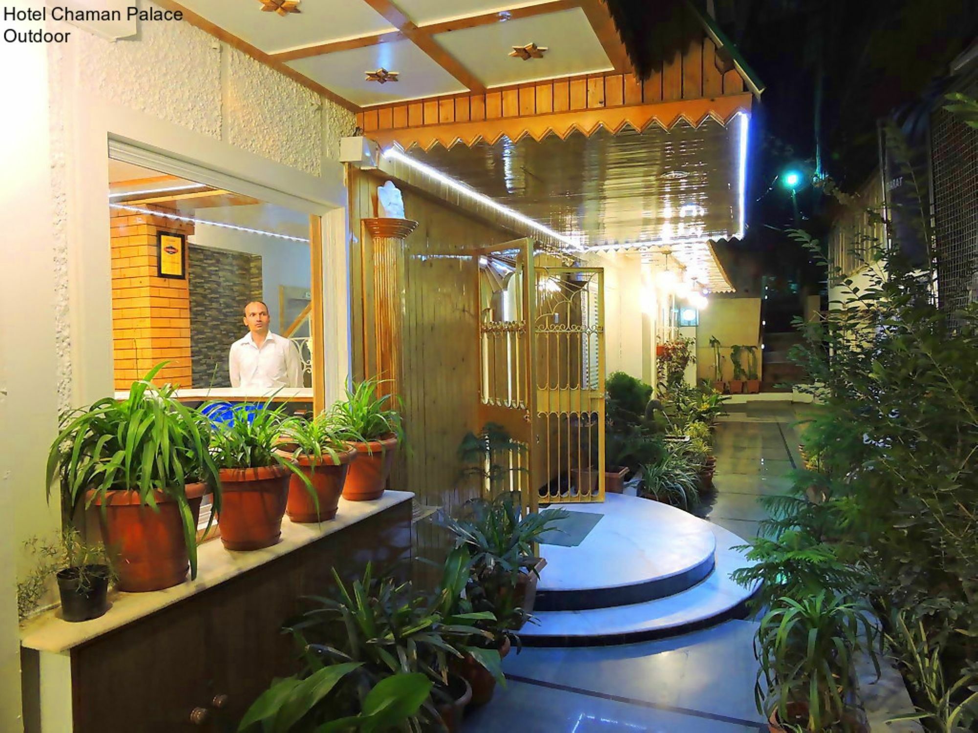 Chaman Palace Hotel