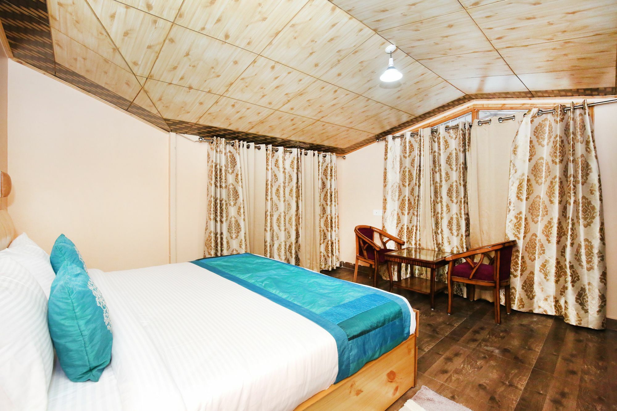 Oyo 10863 Nature Walk 2bhk *