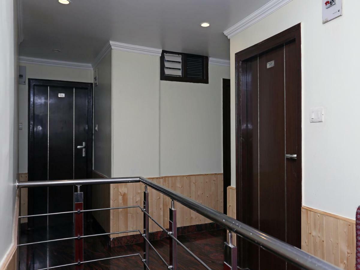 Hotel Oyo 27002 Hsr Ram Bazaar