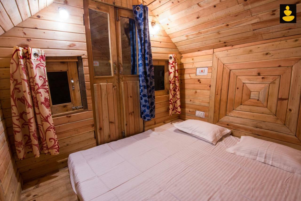 Livingstone Ojuven Treehouses
