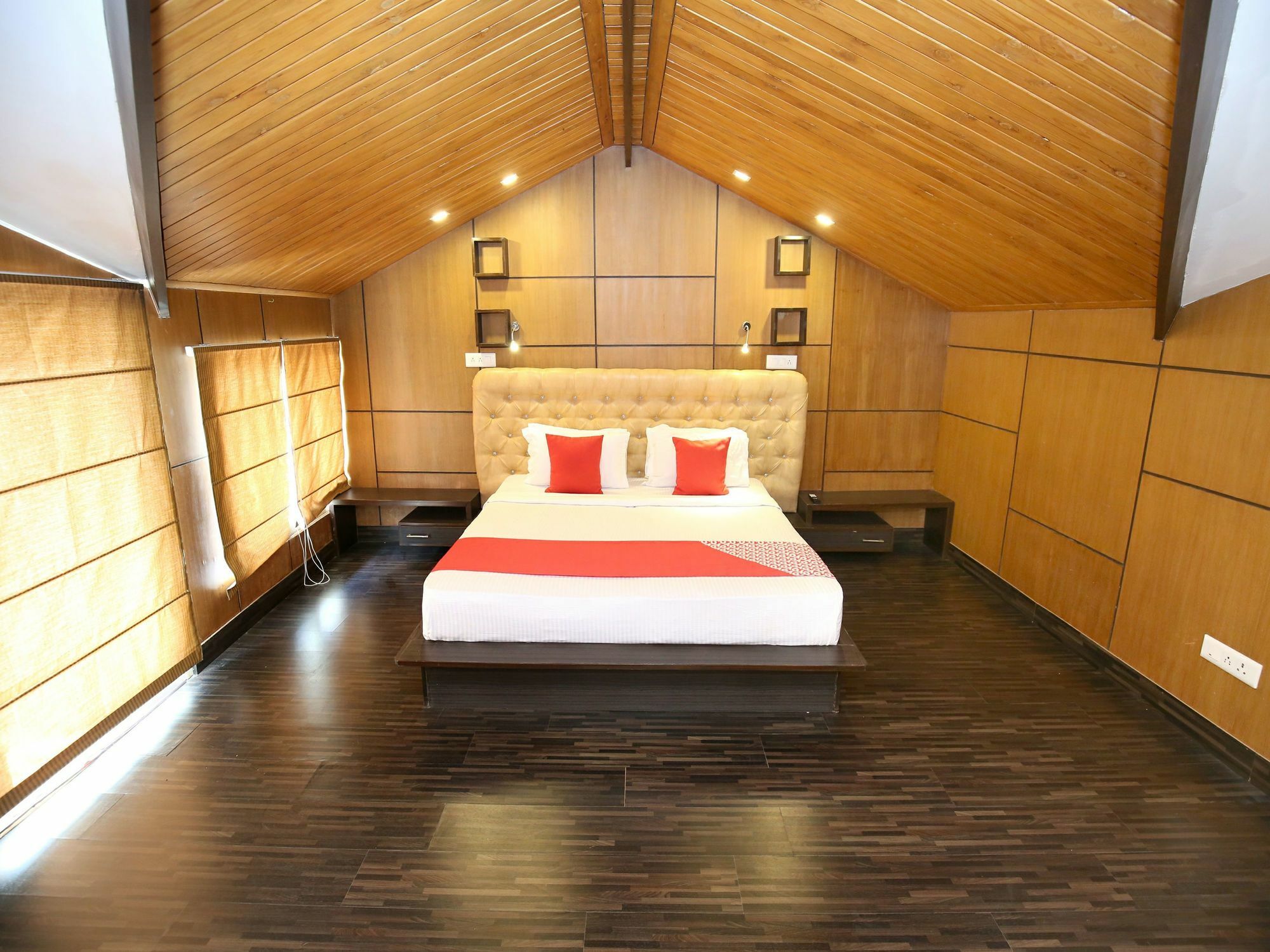 Oyo 12895 2bhk Mashobra