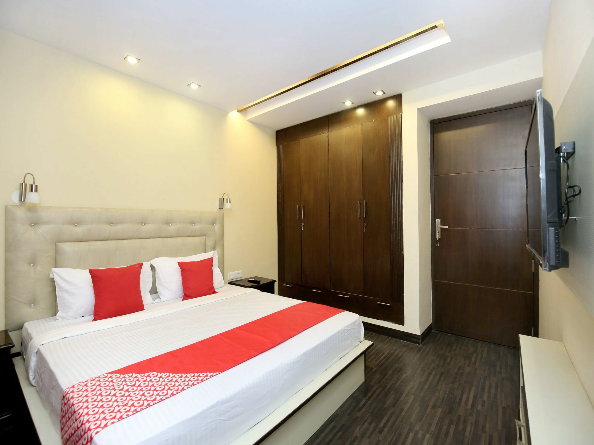 Oyo 12895 2bhk Mashobra