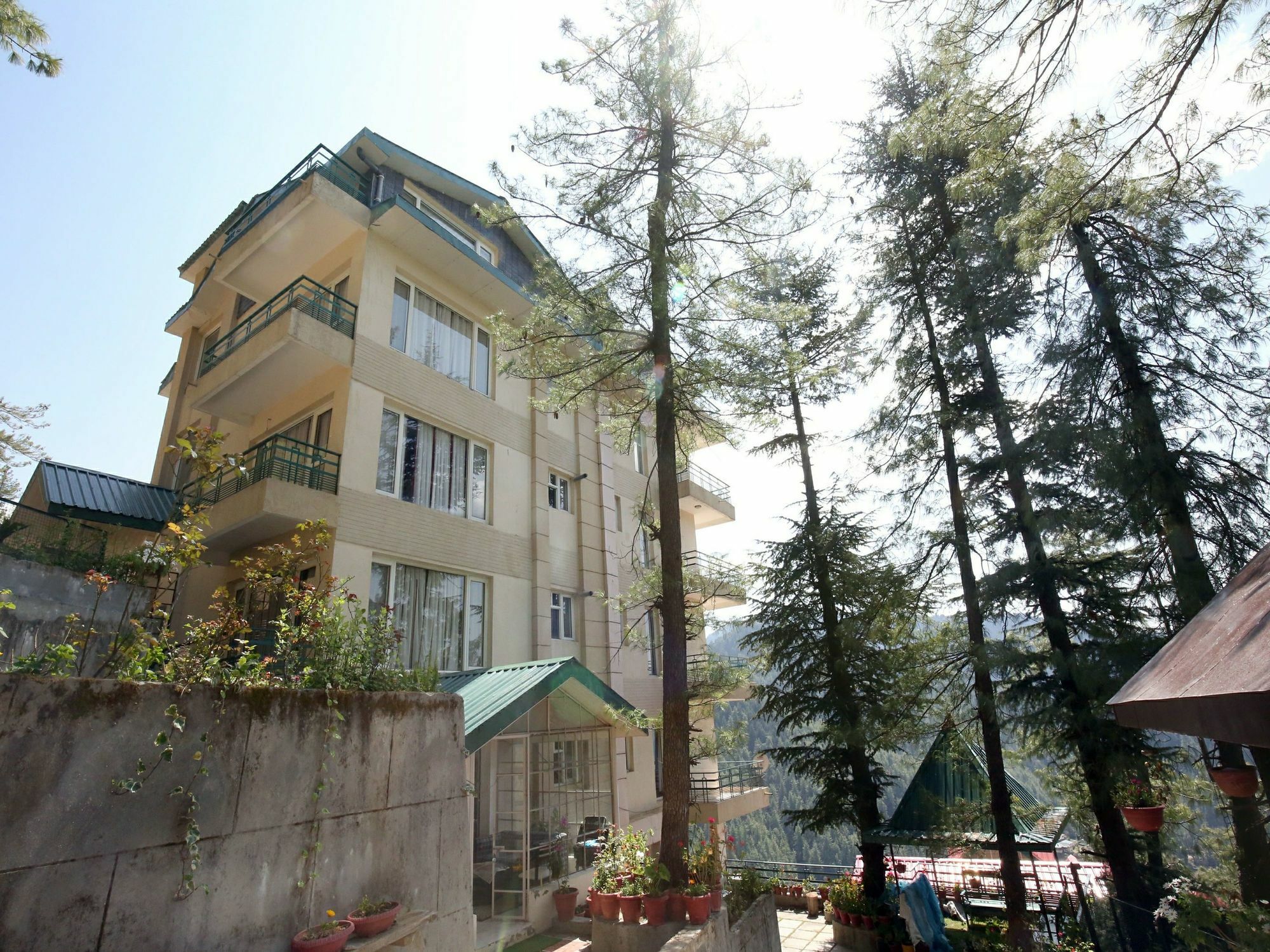 Oyo 12895 2bhk Mashobra Apartment *
