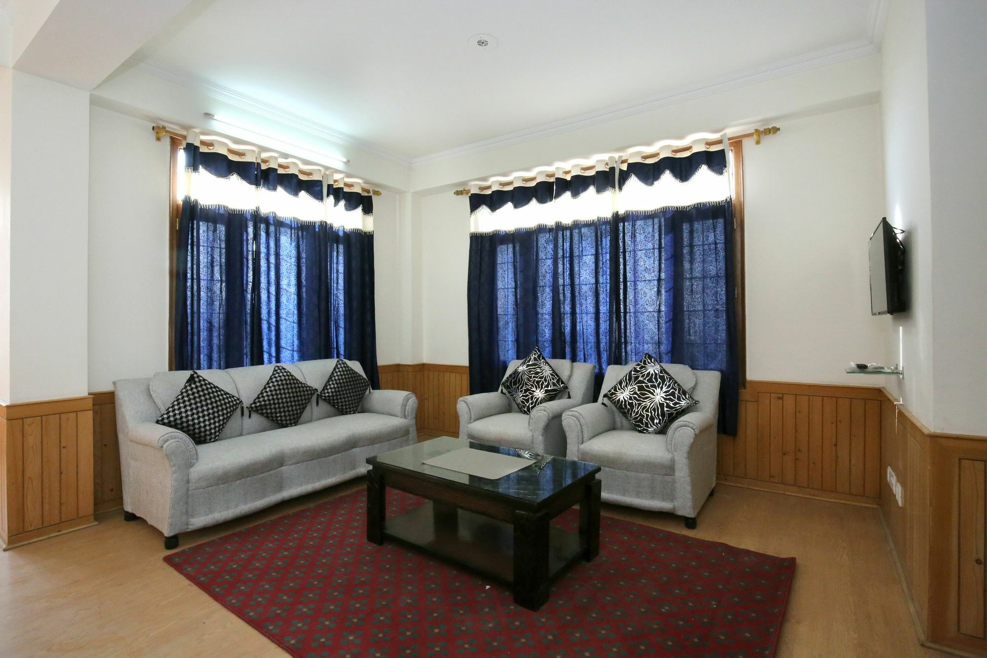 Apartment Oyo 10089 Hill View 2bhk Mehli *