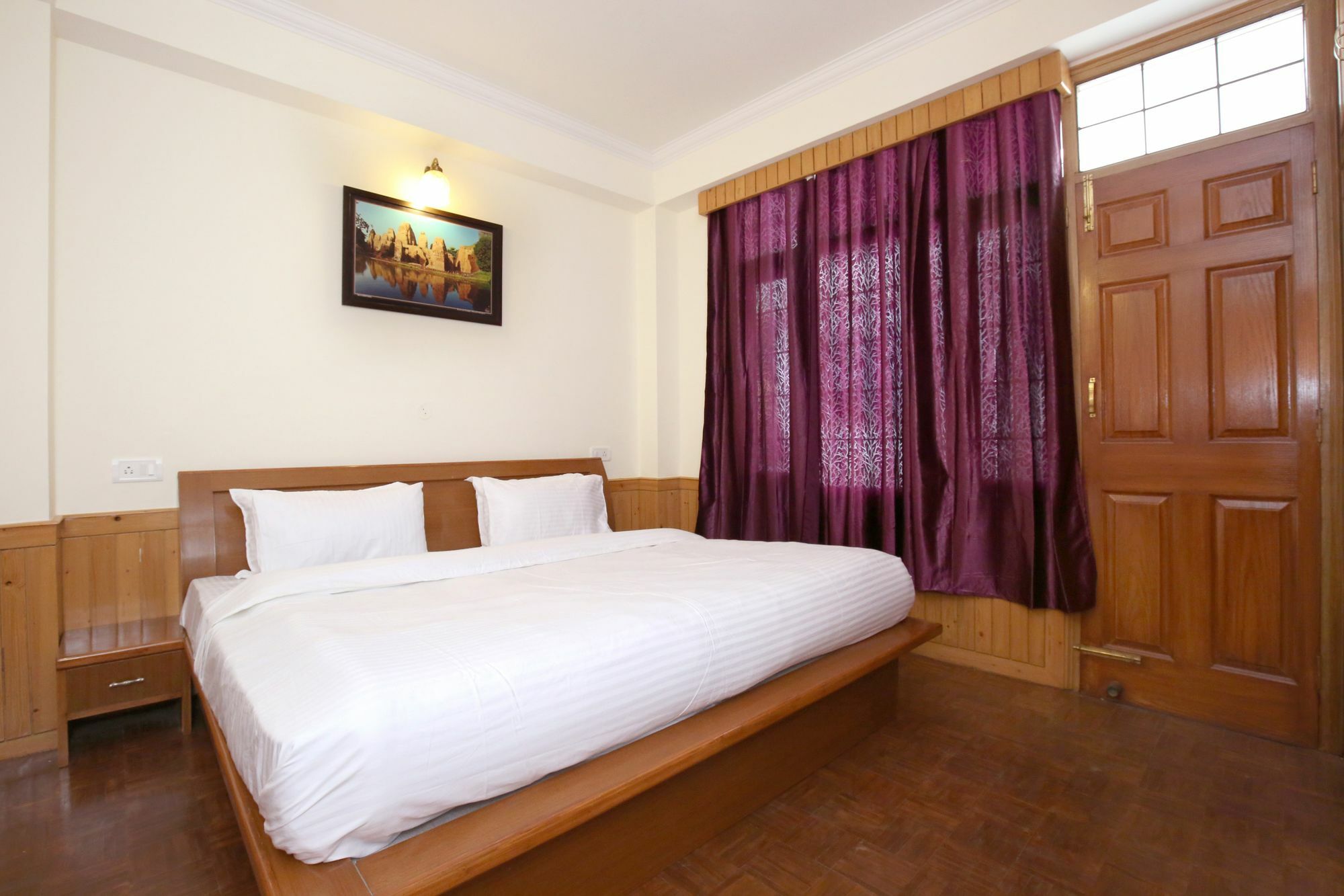 Apartment Oyo 10089 Hill View 2bhk Mehli Shimla