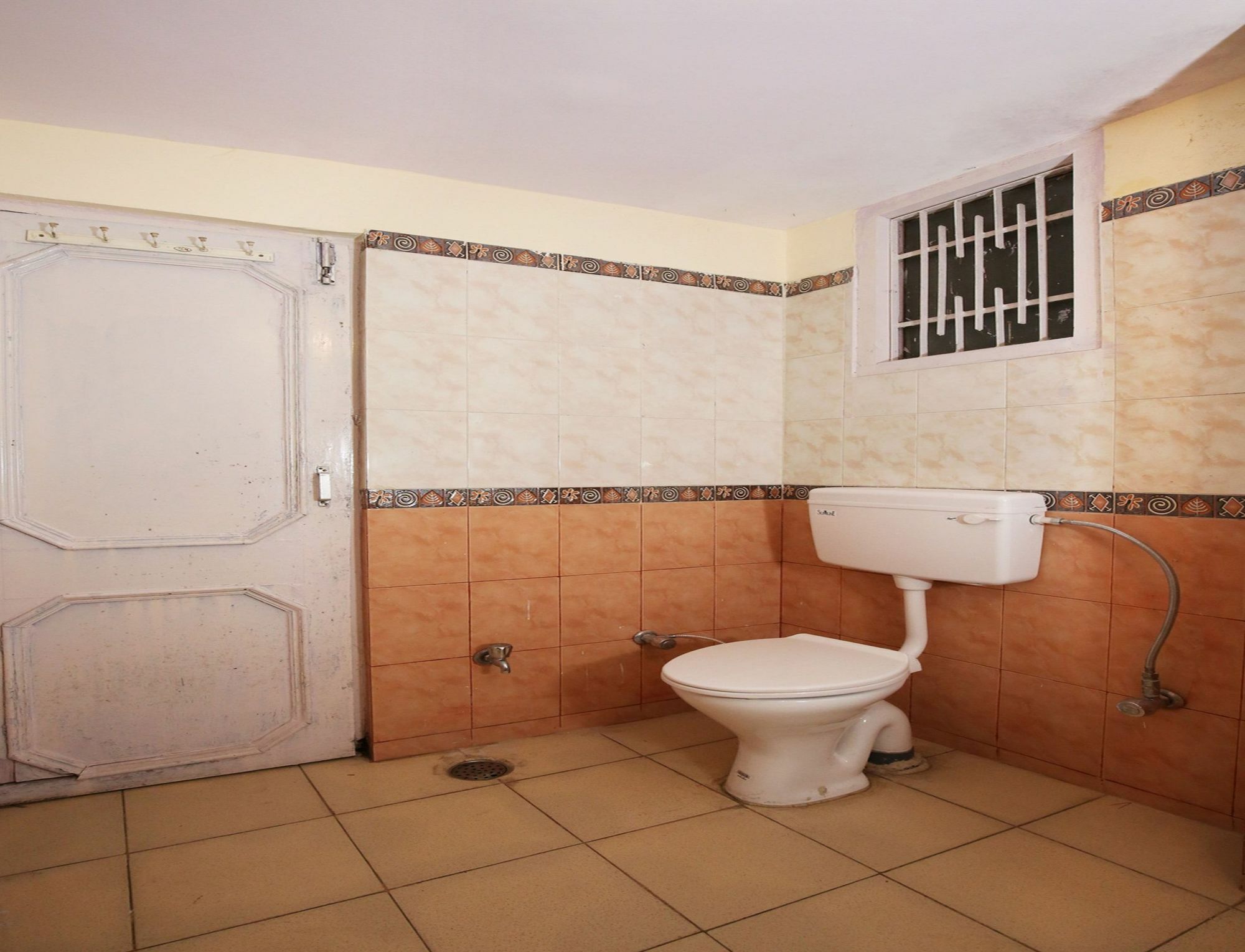 Serene 2bhk Abode In Isbt Tutikandi, Shimla