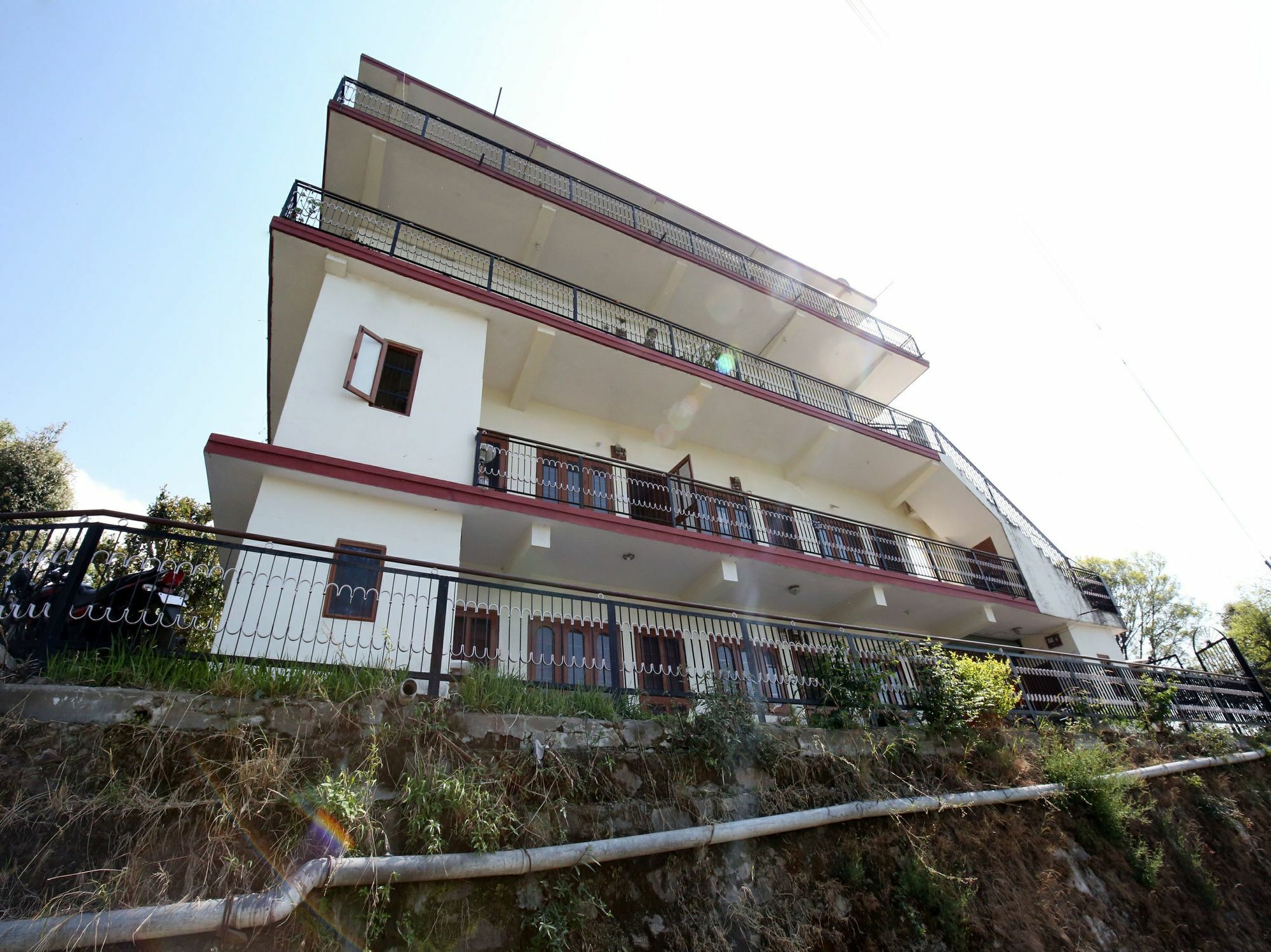 Oyo 12795 Down Hill Shoghi