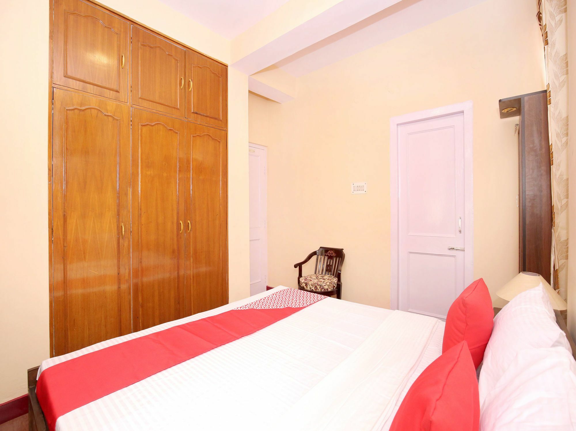 Apartment Oyo 12793 2bhk New