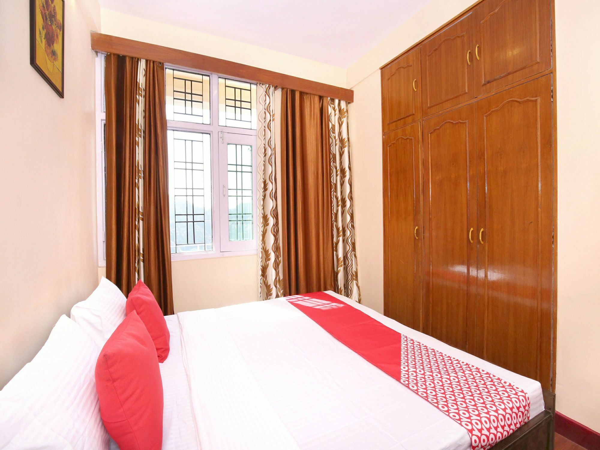 Oyo 12793 2bhk New *