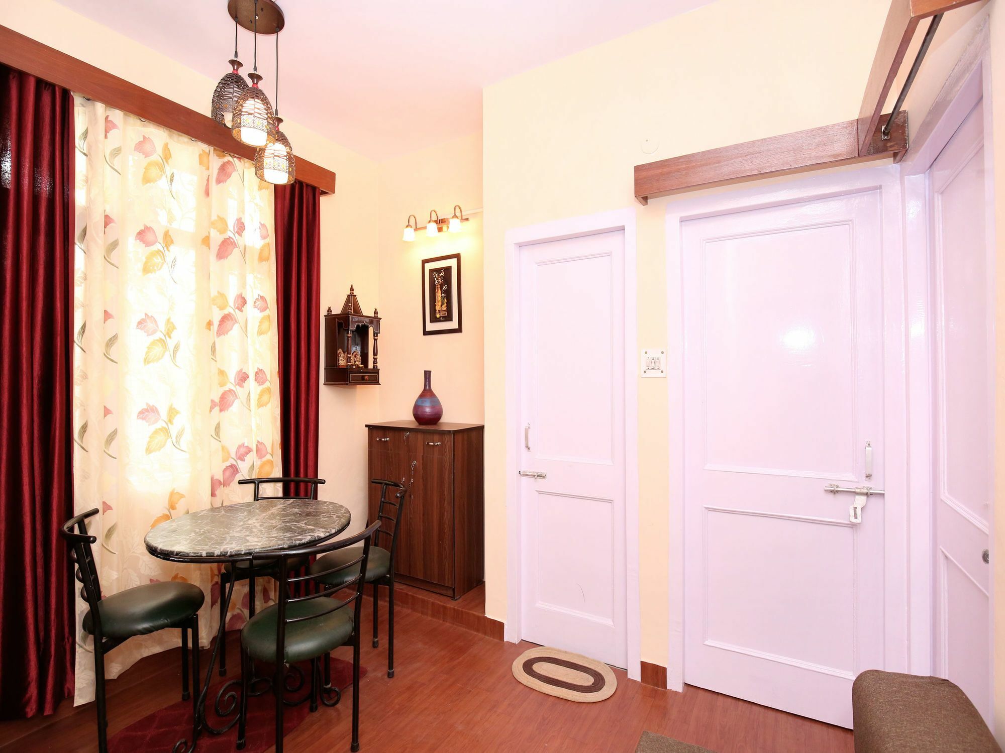 Apartment Oyo 12793 2bhk New