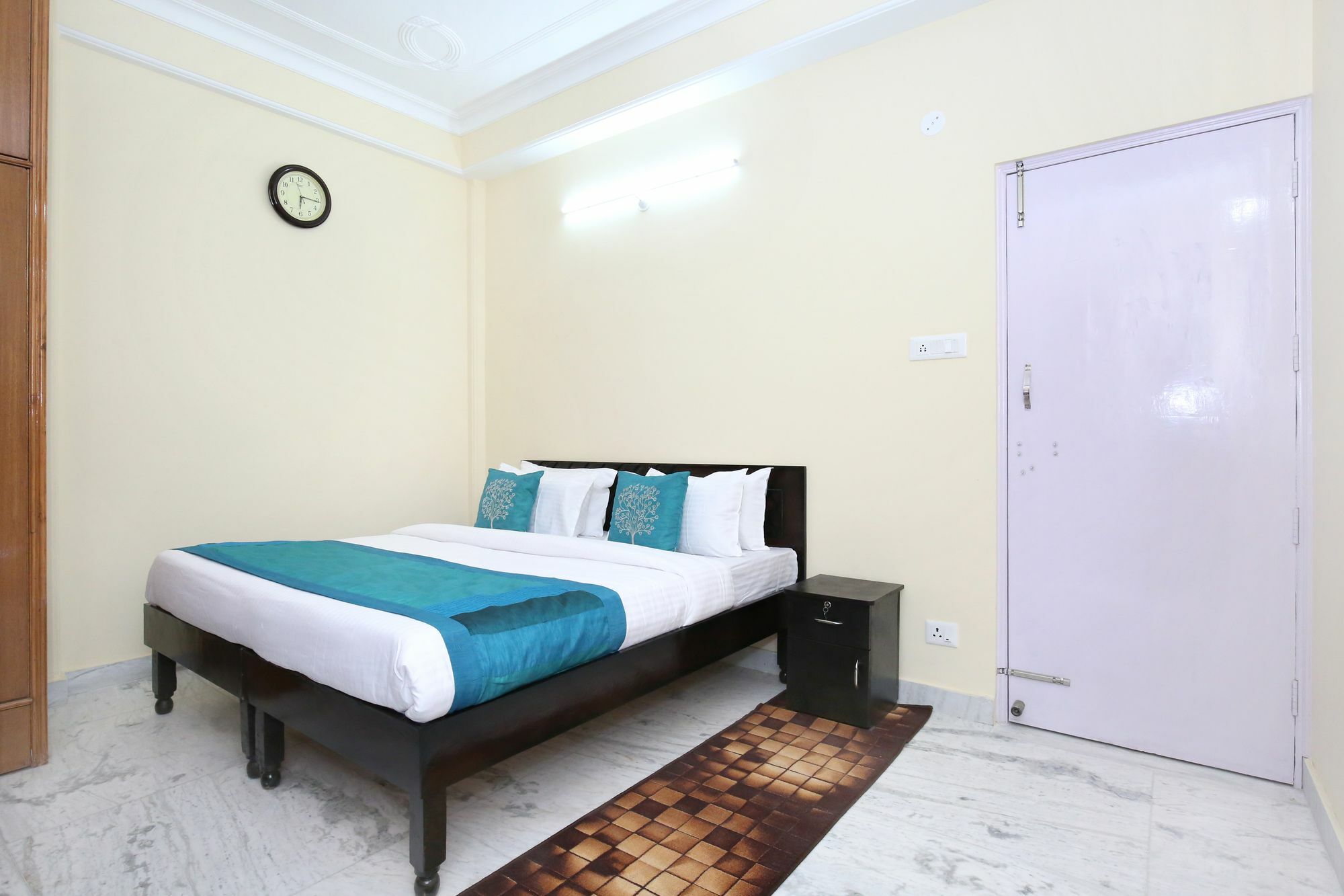 Apartment Oyo 10736 2bhk Nandan Mansion Keleston