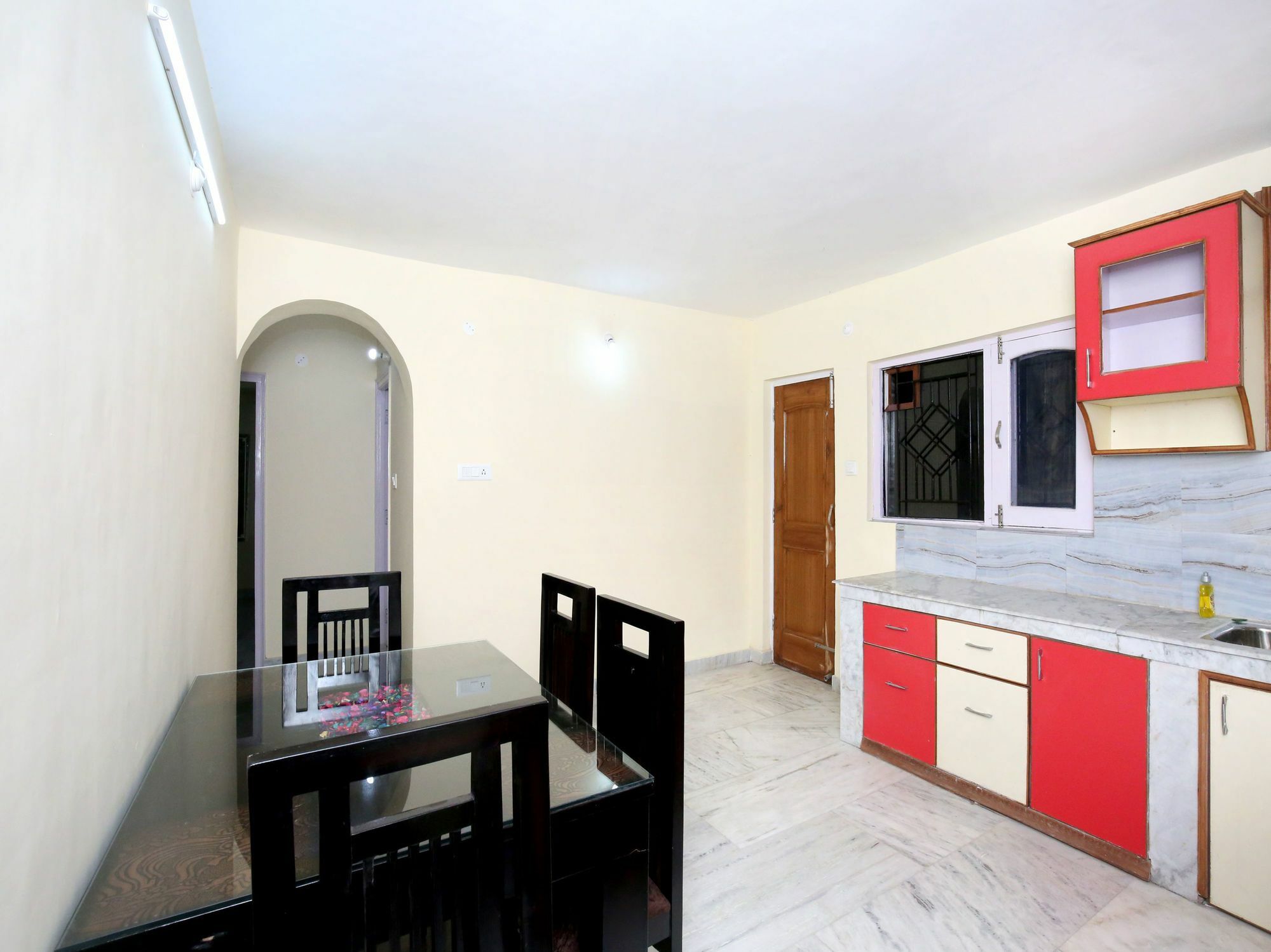 Oyo 10736 2bhk Nandan Mansion Keleston Apartment *