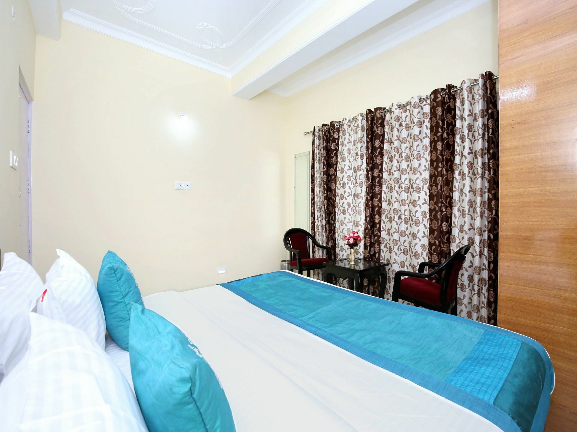 Apartment Oyo 10736 2bhk Nandan Mansion Keleston Shimla
