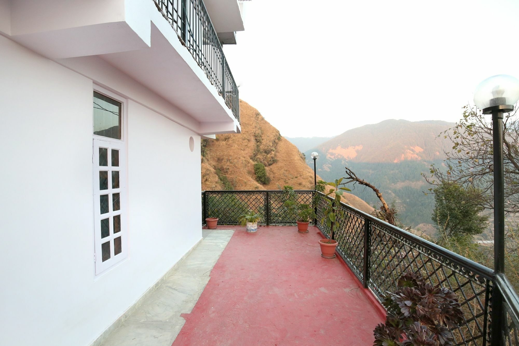 Oyo 10306 Valley View 2 Bhk Bhattakufar
