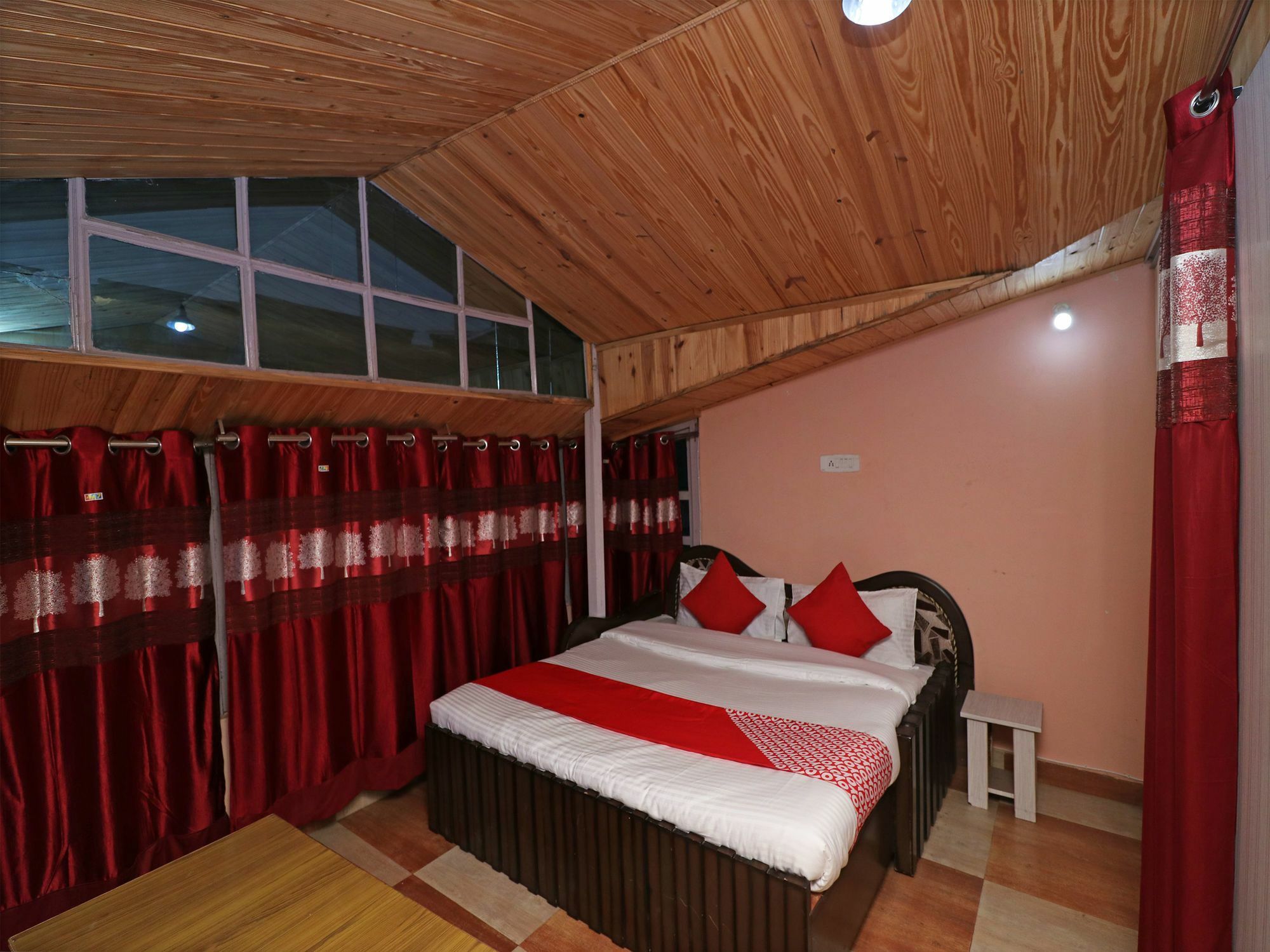 Oyo 12881 2 Bhk Bhattakufer *