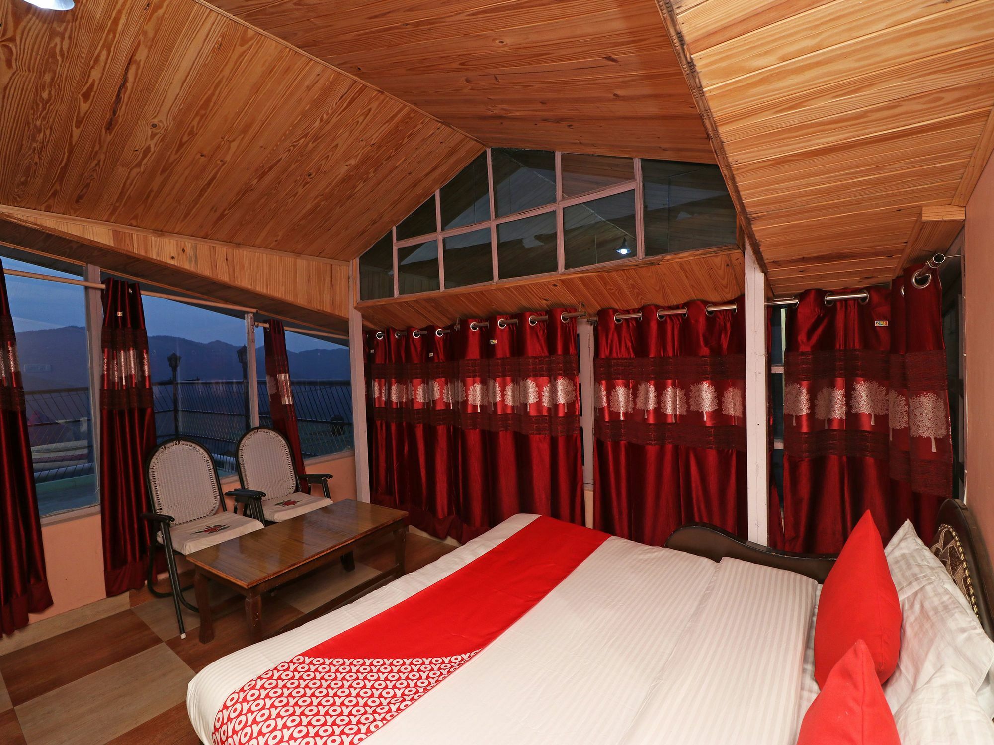Oyo 12881 2 Bhk Bhattakufer Shimla