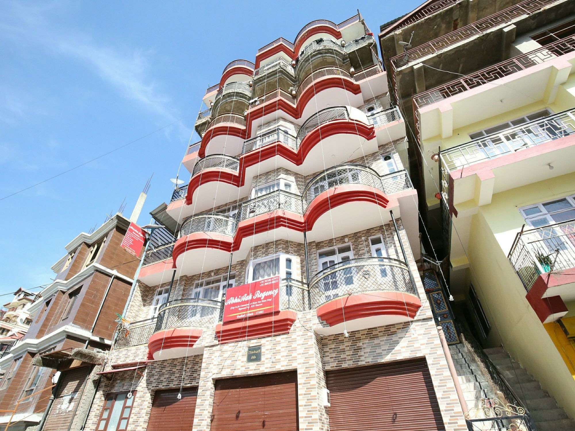 Valley View 2rk Abode In Bharari, Guest house