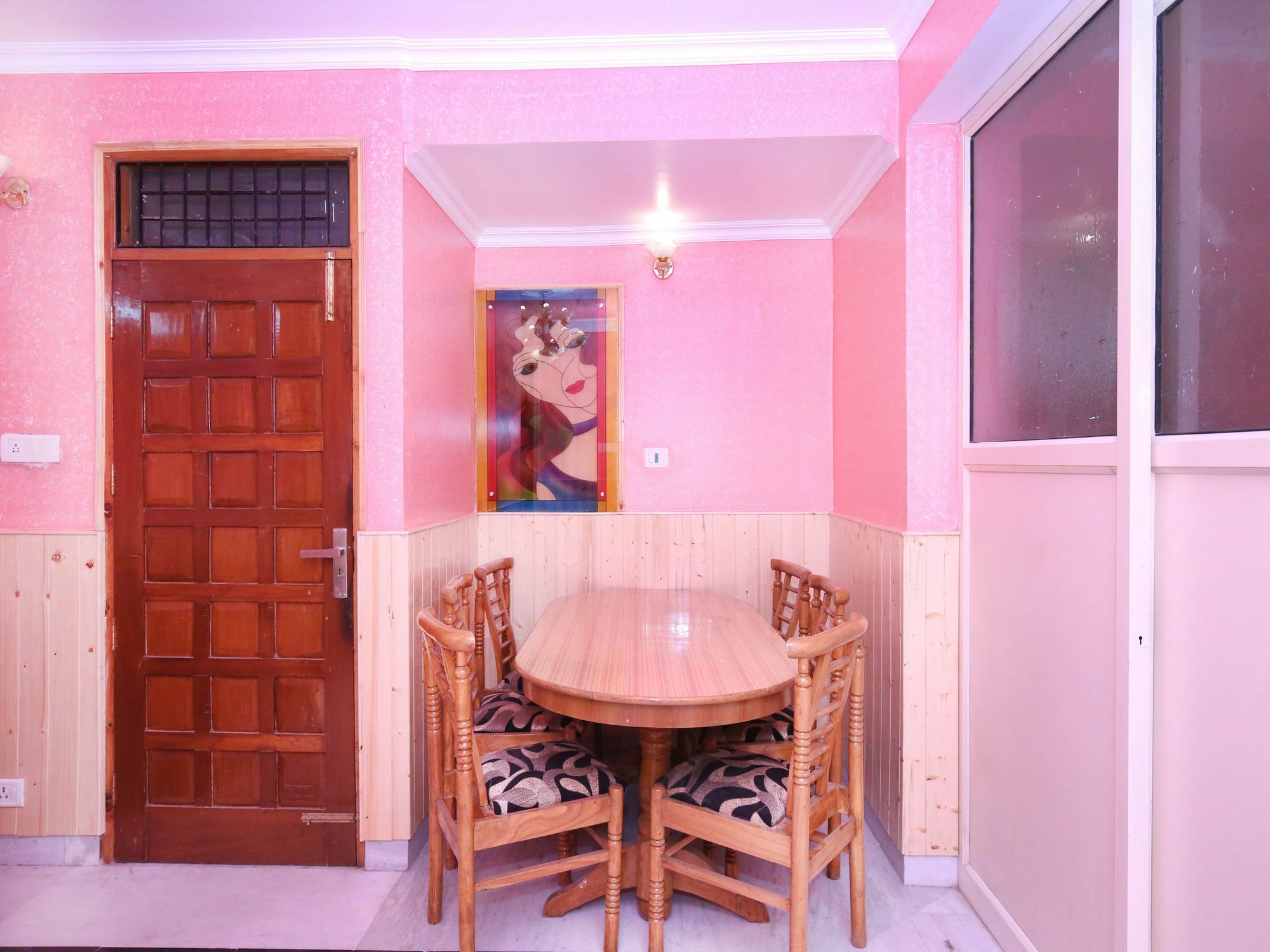 Apartment Oyo 13110 Valley View 3bhk Panthaghati Shimla