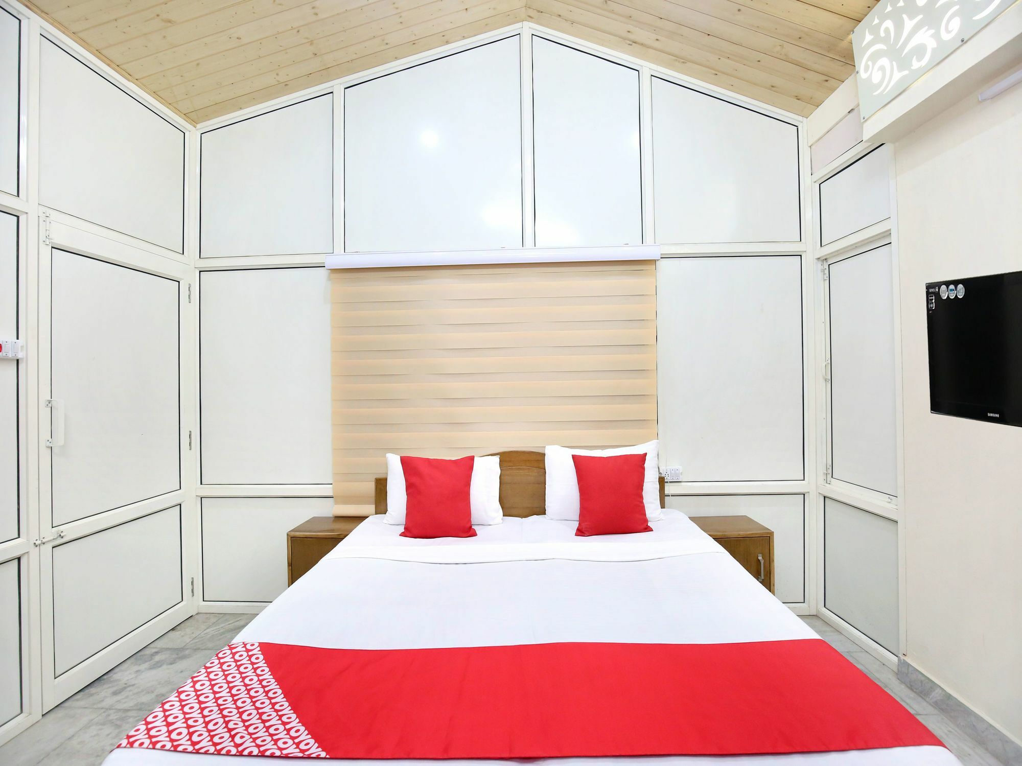 Oyo 13110 Valley View 3bhk Panthaghati *
